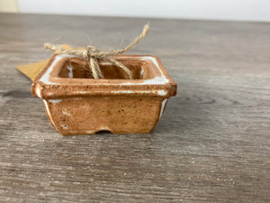 Small planter kusamono, shitakusa or bonsai pot.