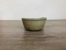 Load image into Gallery viewer, 7.5” Green Oval Bonsai Pot
